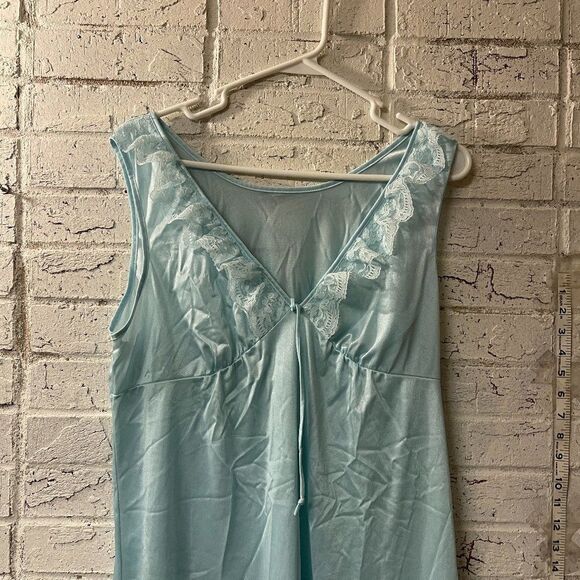  Vintage Mint  Silky Lace Nightie Full Slip Small - Picture 1 of 9